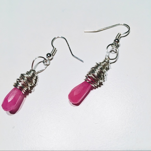 Pink Jade Gemstone Wirewrapped Earrings - Picture 3 of 4